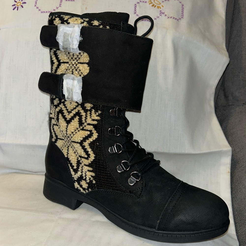 Chelsea Dagger Snow Boot 8.5